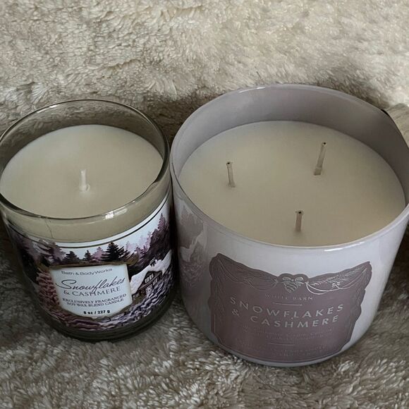Bath and Body Works Snowflakes & Cashmere - Picture 3 of 3